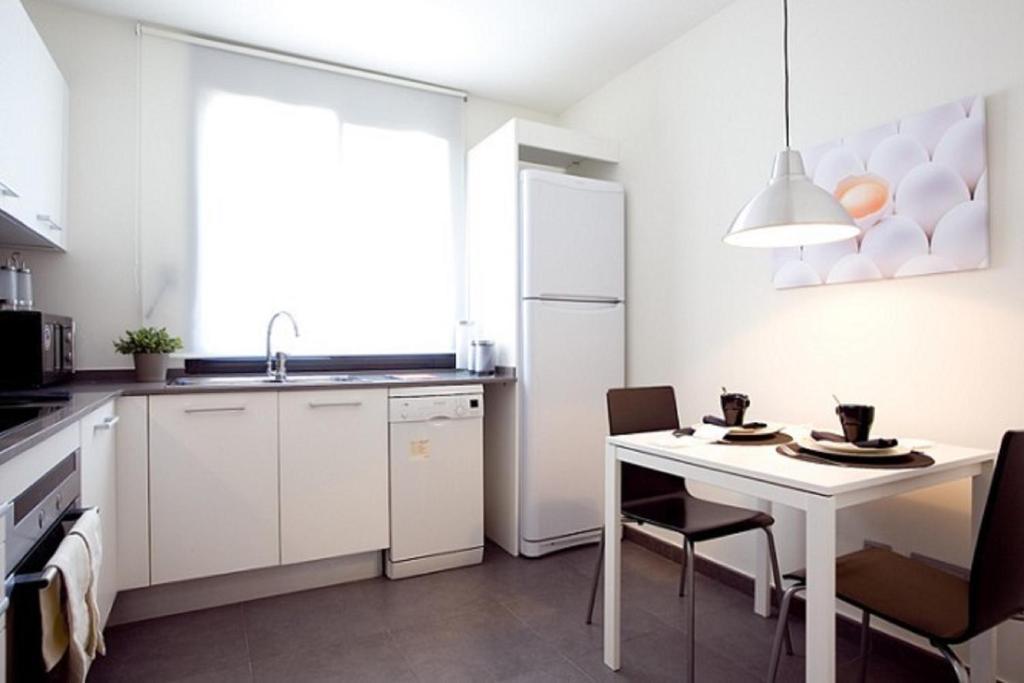 You Stylish Beach Apartments Barcelona Room photo